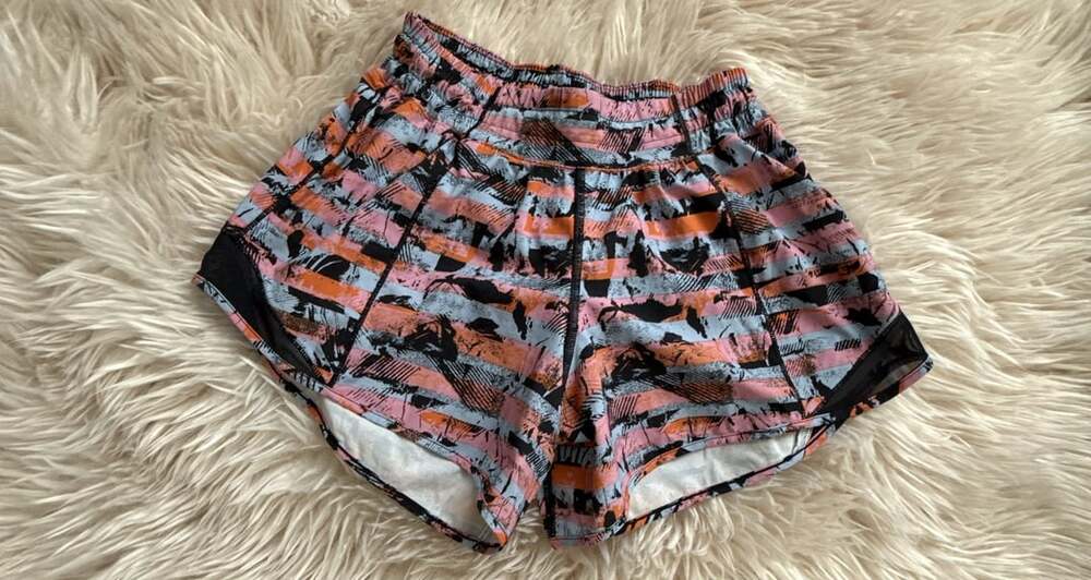 Lululemon Hotty Hot Short II 4" Inversion Black Multi Size 4